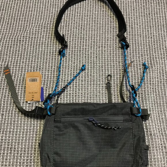 Patagonia Wader Work Station Crossbody Bag - Picture 2 of 6